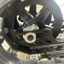 Load image into Gallery viewer, Skidoo Offset Axle